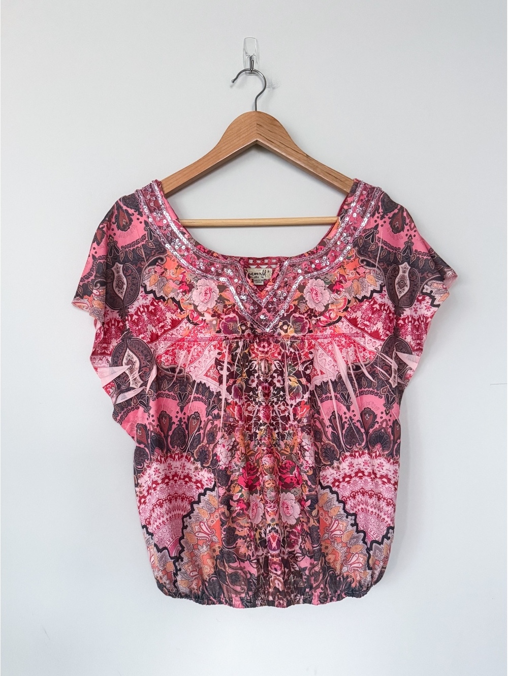 One World Pink Boho Indie Flutter Sleeve Crochet Short Sleeve Paisley T-Shitt